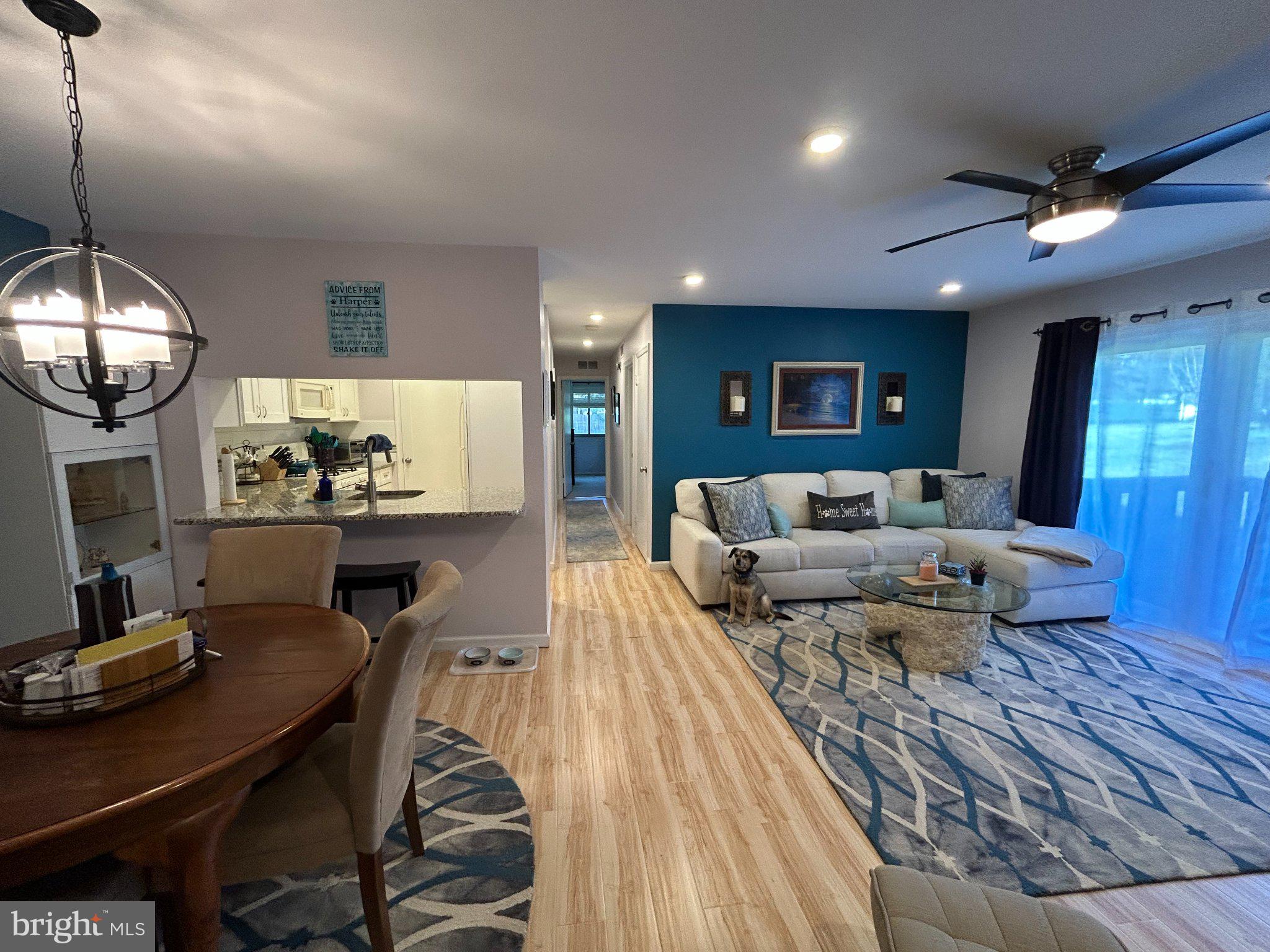 WOOD HOLLOW - Residential