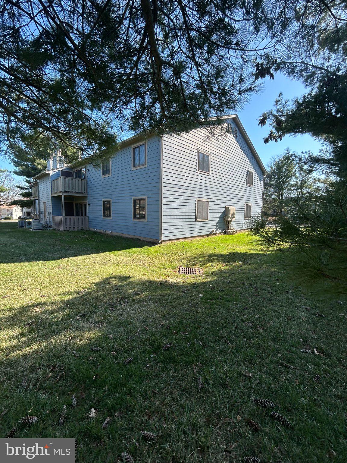 WOOD HOLLOW - Residential