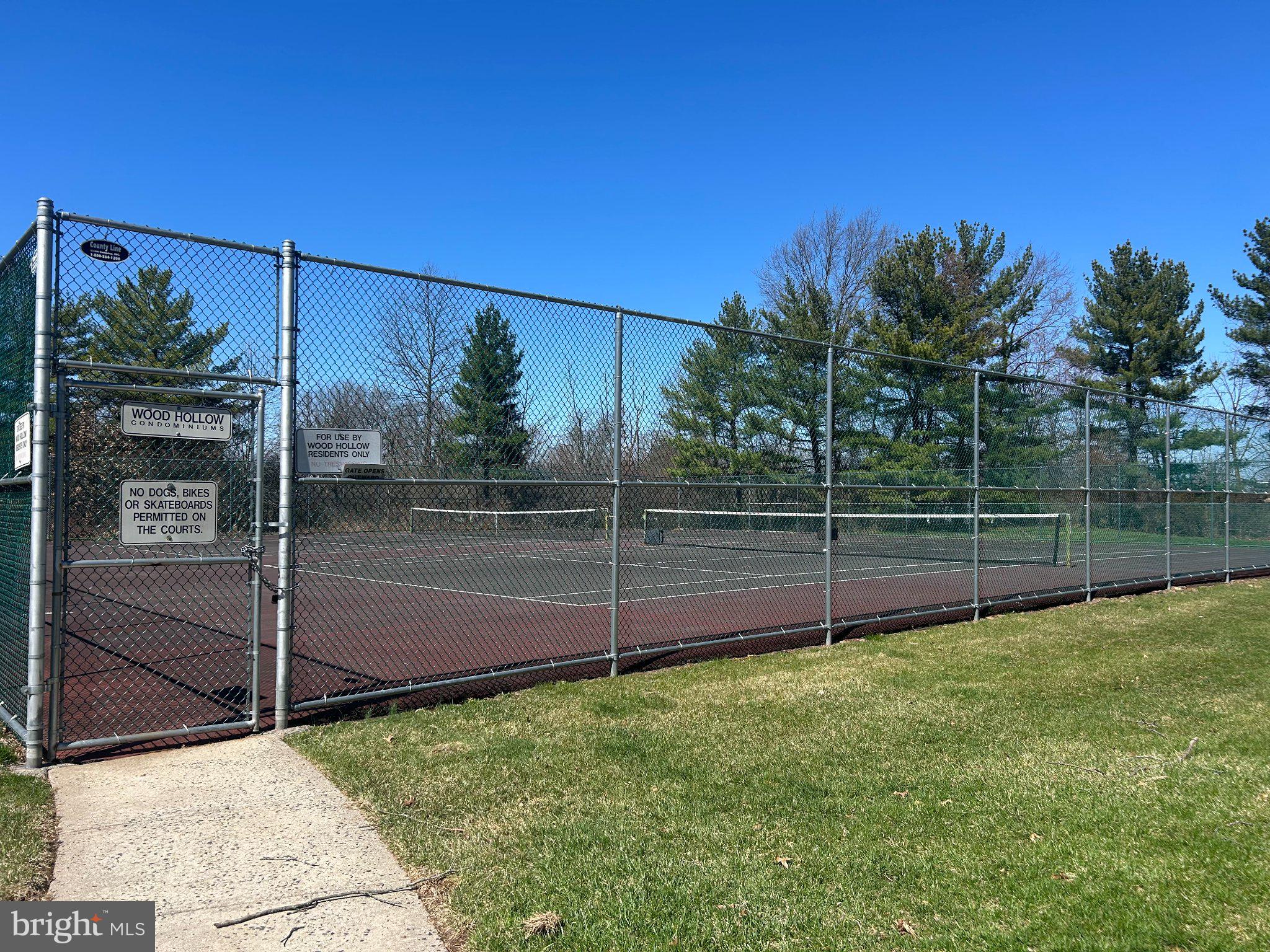 WOOD HOLLOW - Residential