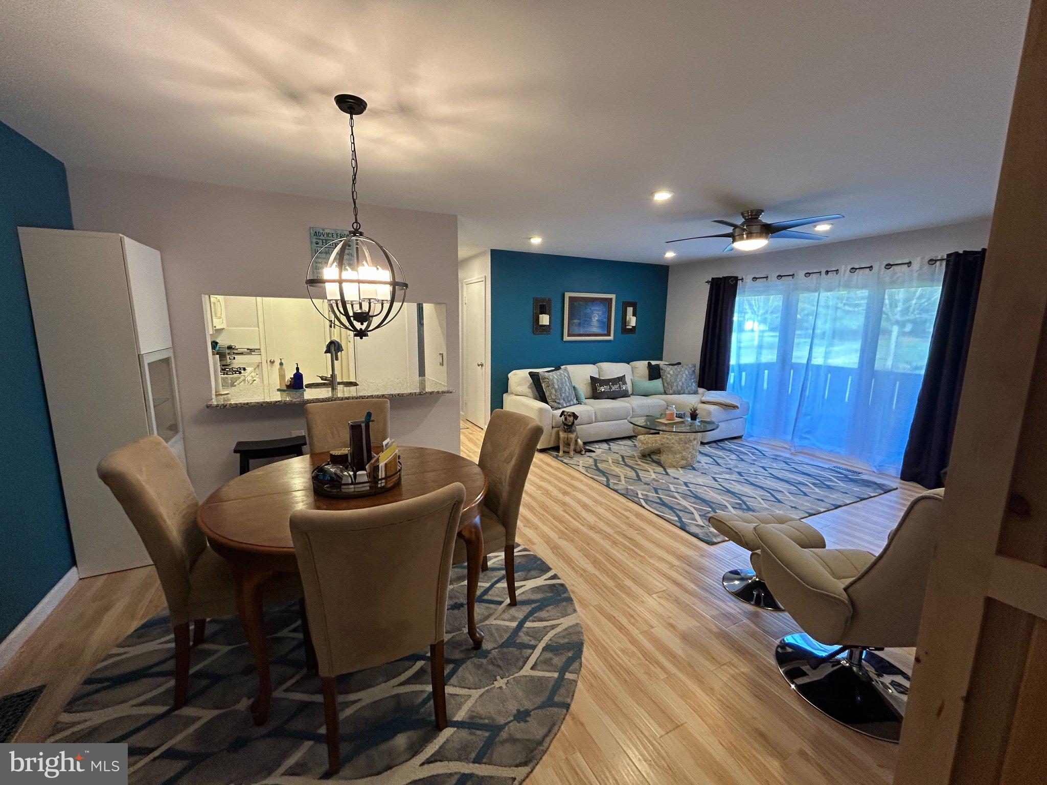 WOOD HOLLOW - Residential