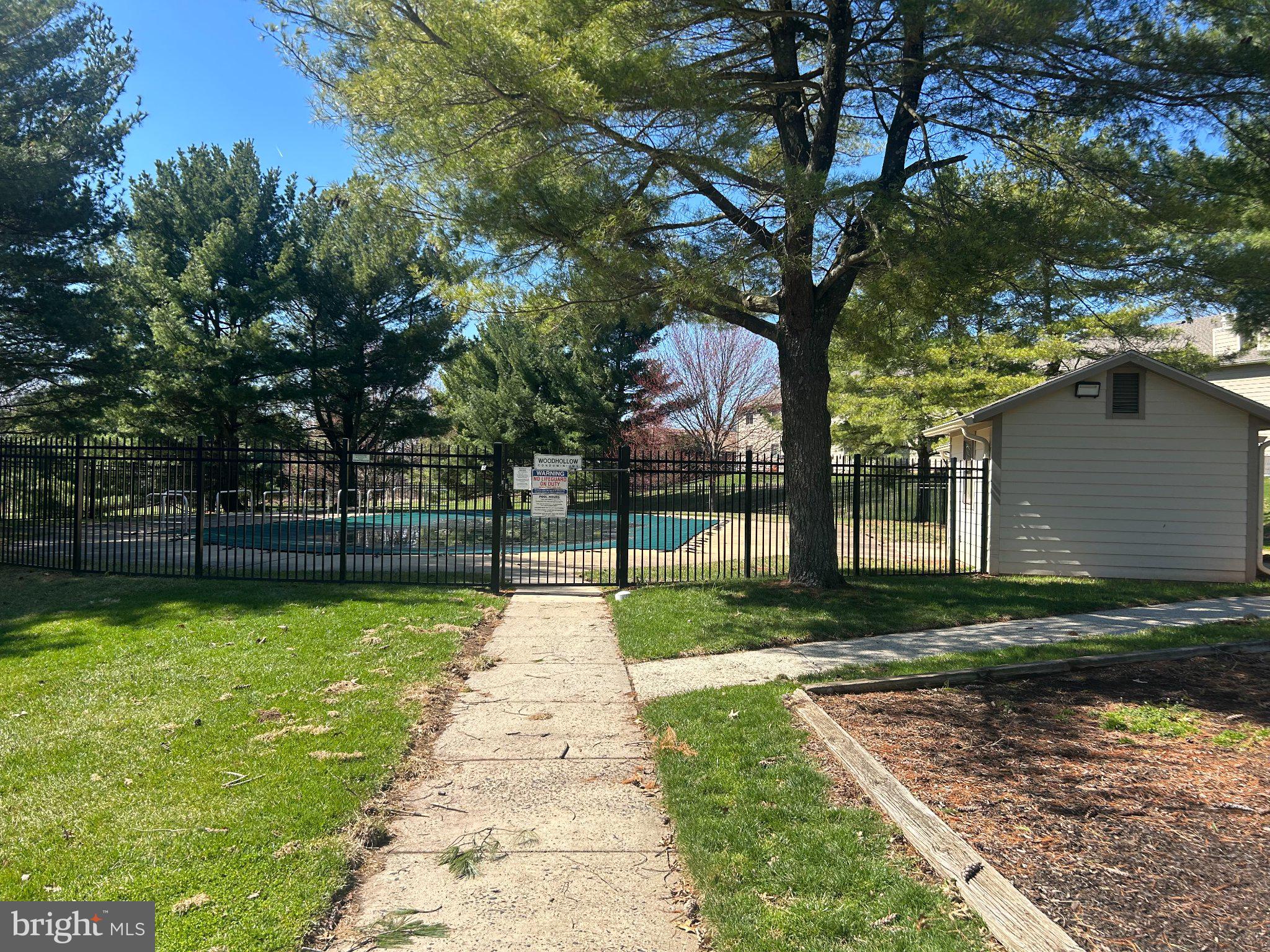 WOOD HOLLOW - Residential