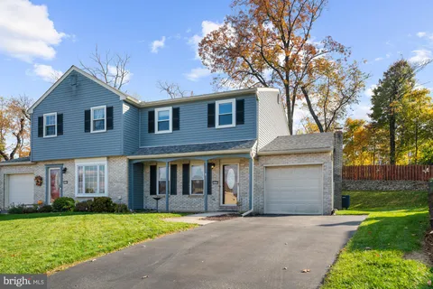 4160 Newport Drive, Emmaus, PA MLS: PALH2013856