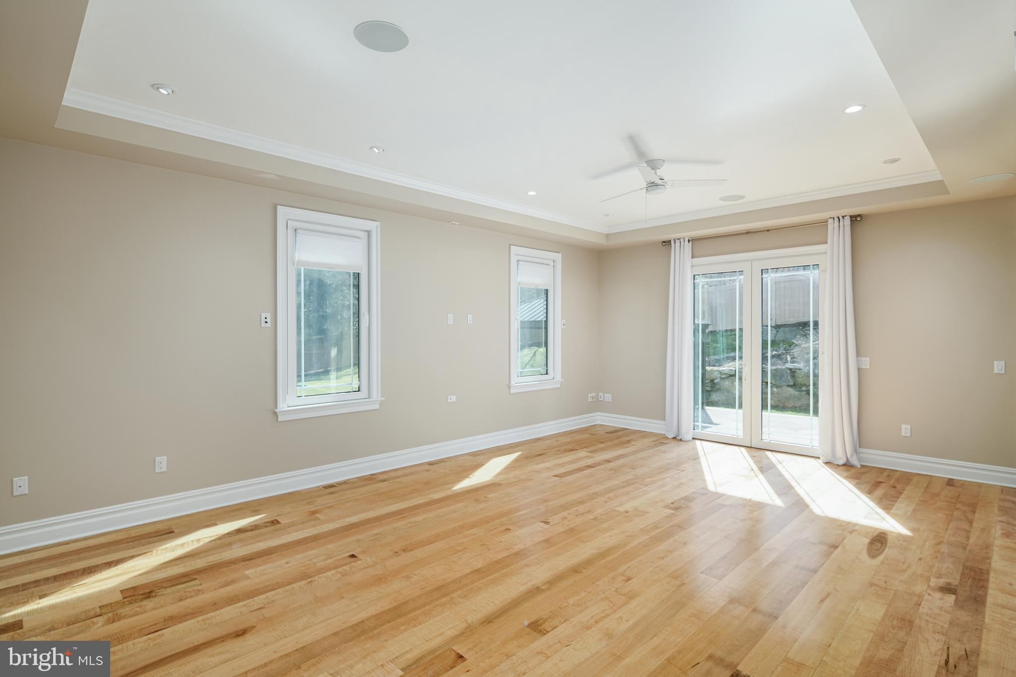 GLADWYNE - Residential