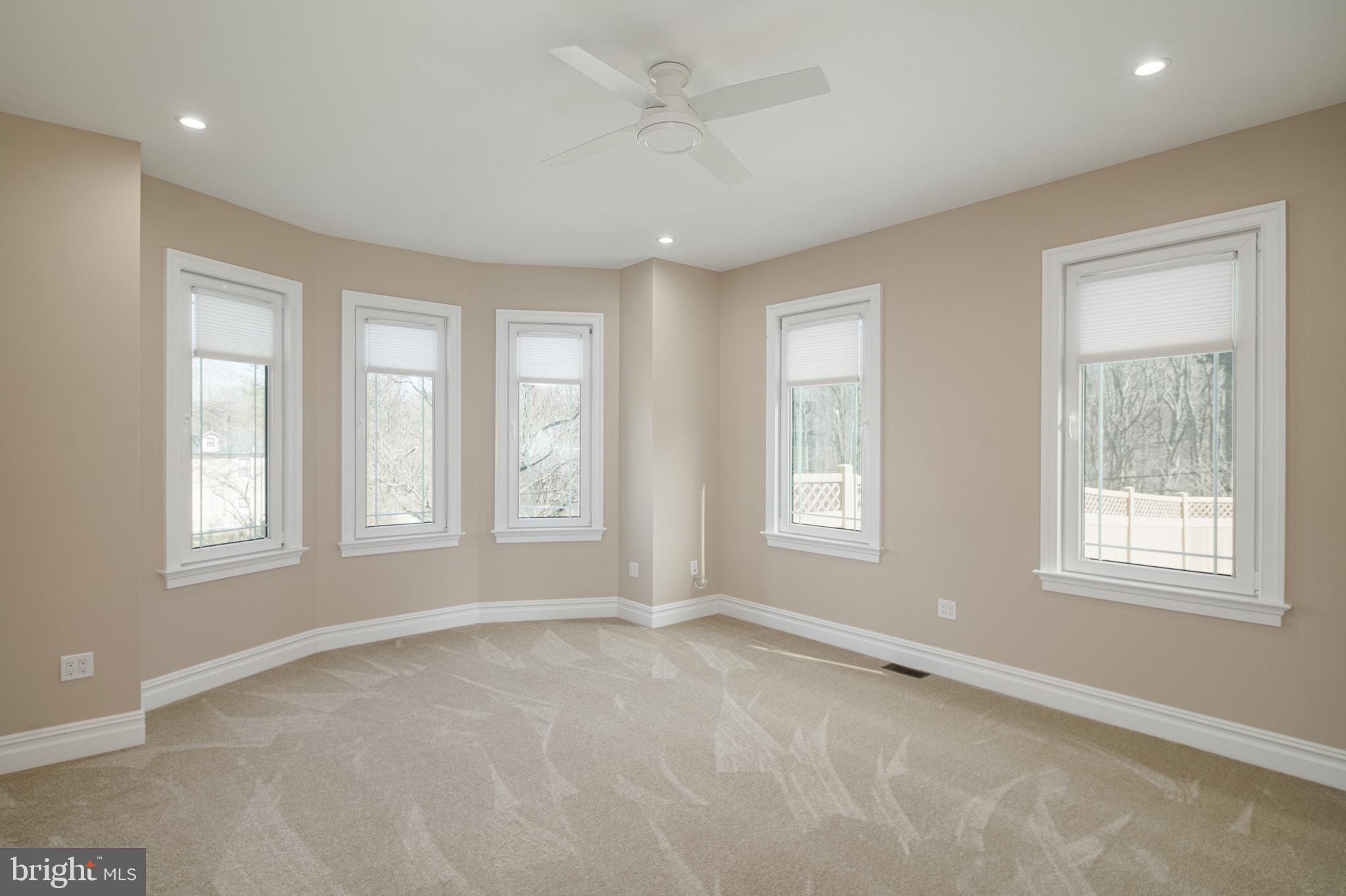 GLADWYNE - Residential