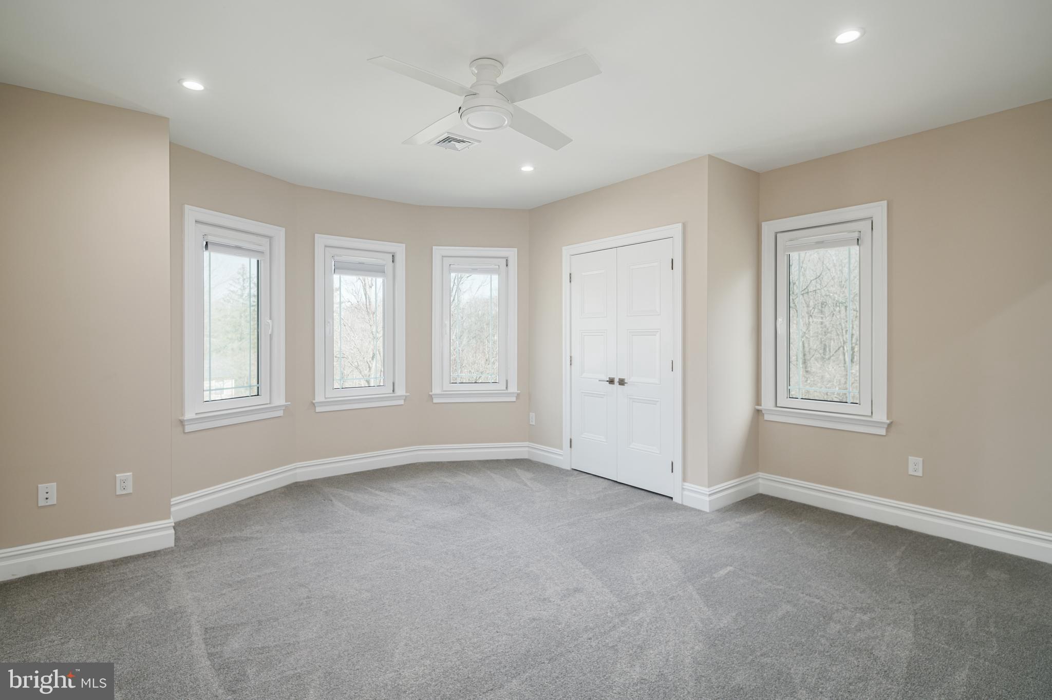 GLADWYNE - Residential