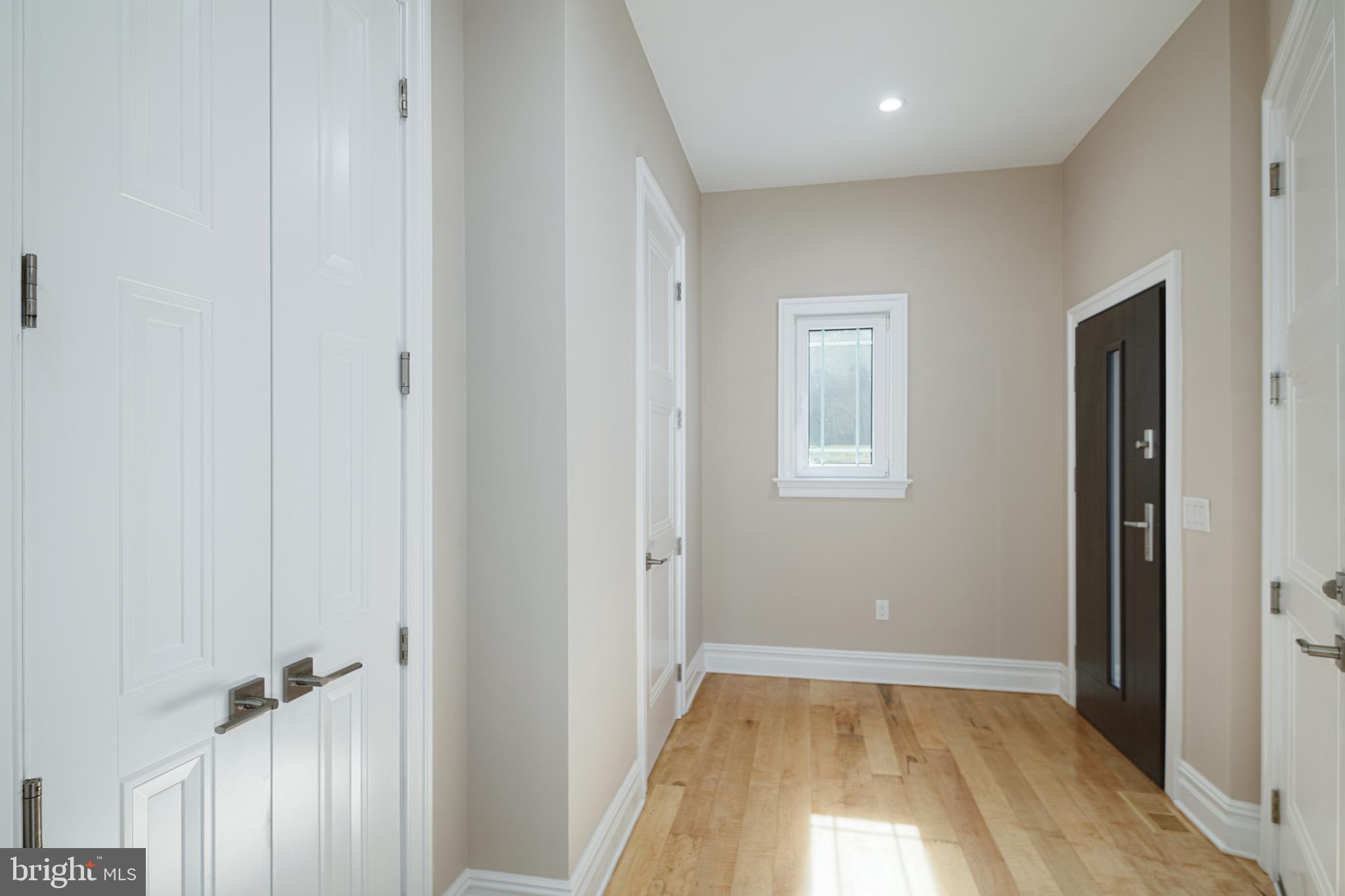 GLADWYNE - Residential