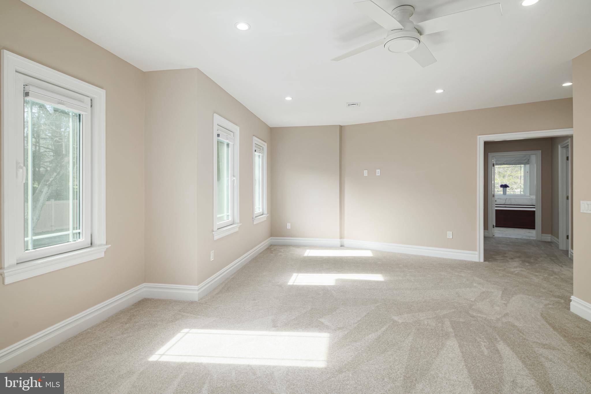 GLADWYNE - Residential