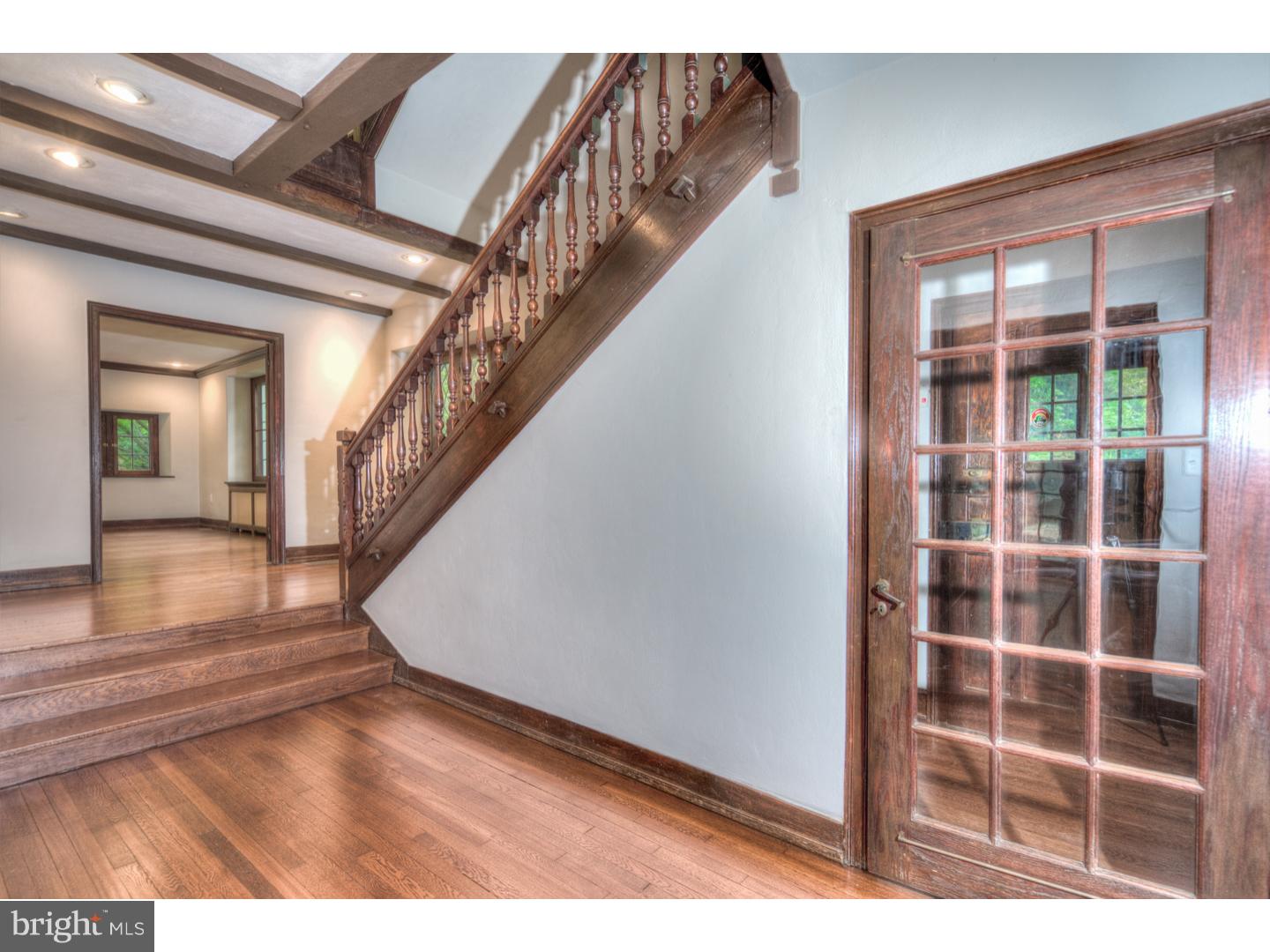 CHESTNUT HILL - Residential