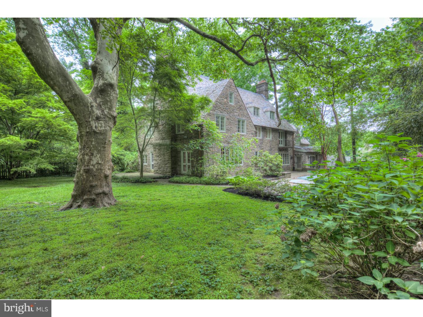 CHESTNUT HILL - Residential