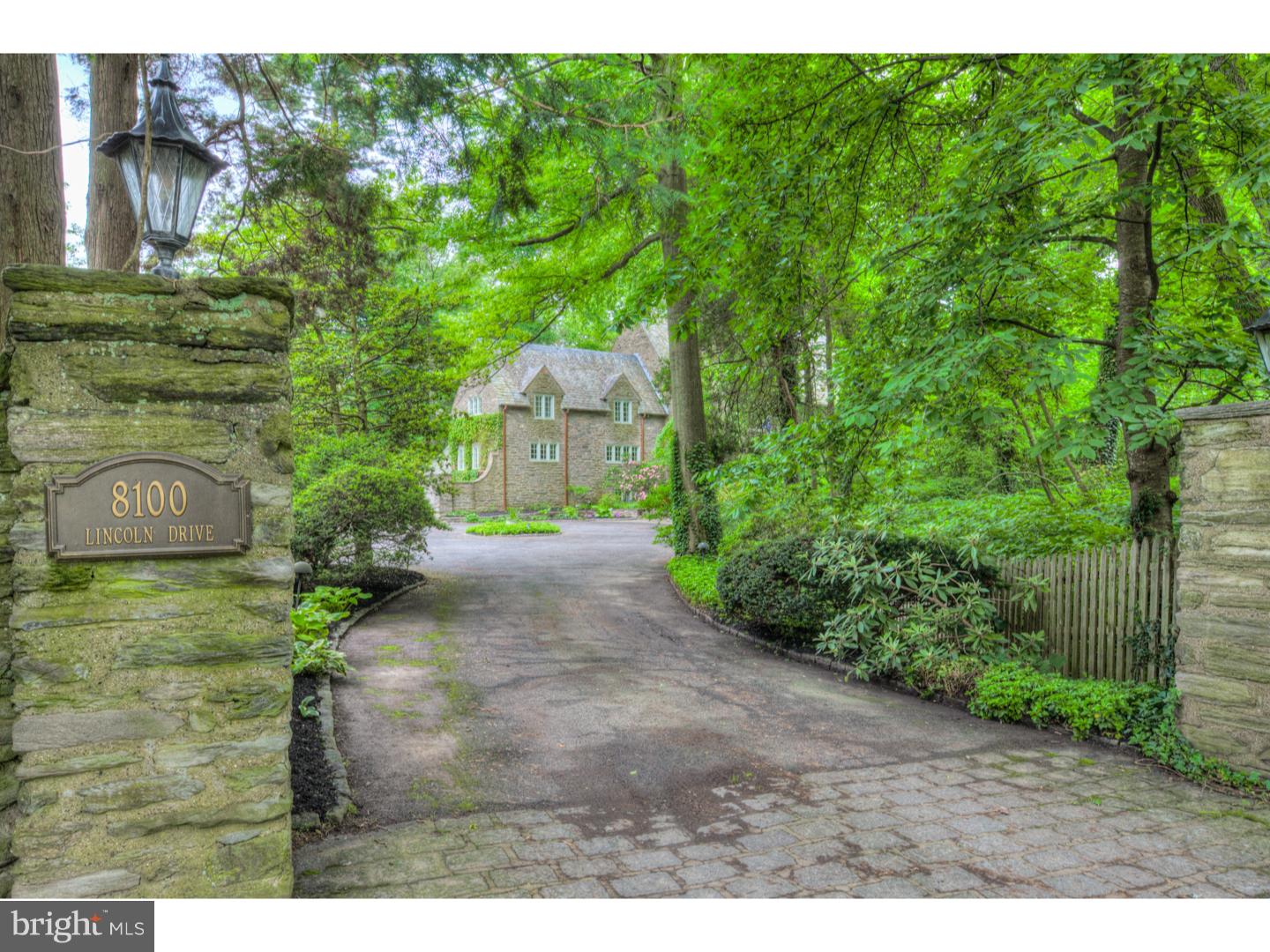 CHESTNUT HILL - Residential