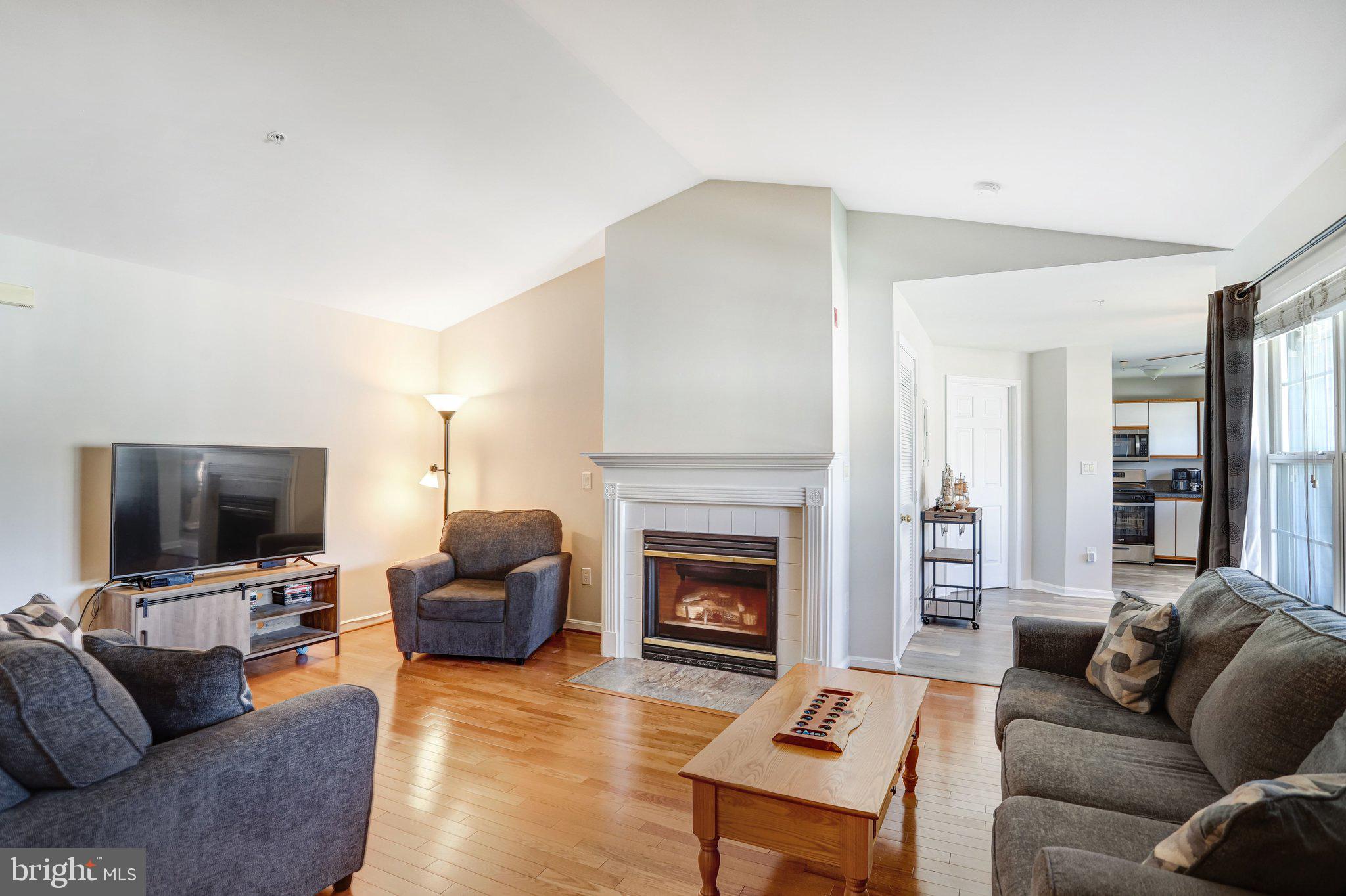 645 CONSTELLATION SQUARE SE K