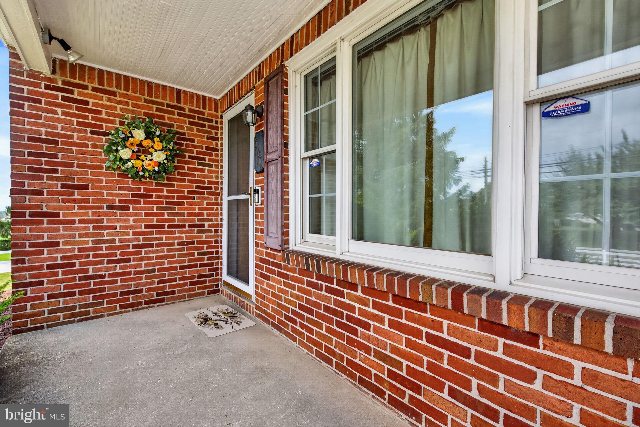 540 MANOR ROAD