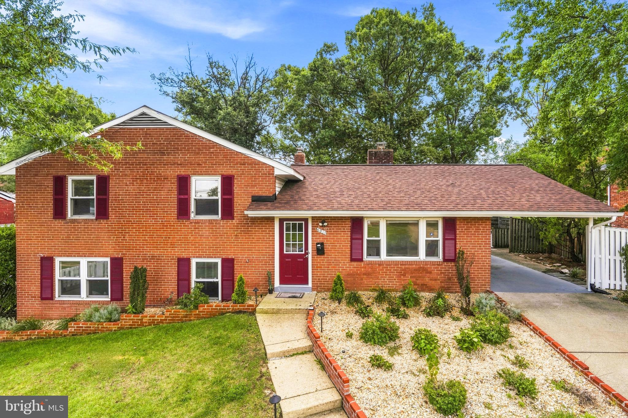 6011 HIBBLING AVENUE
