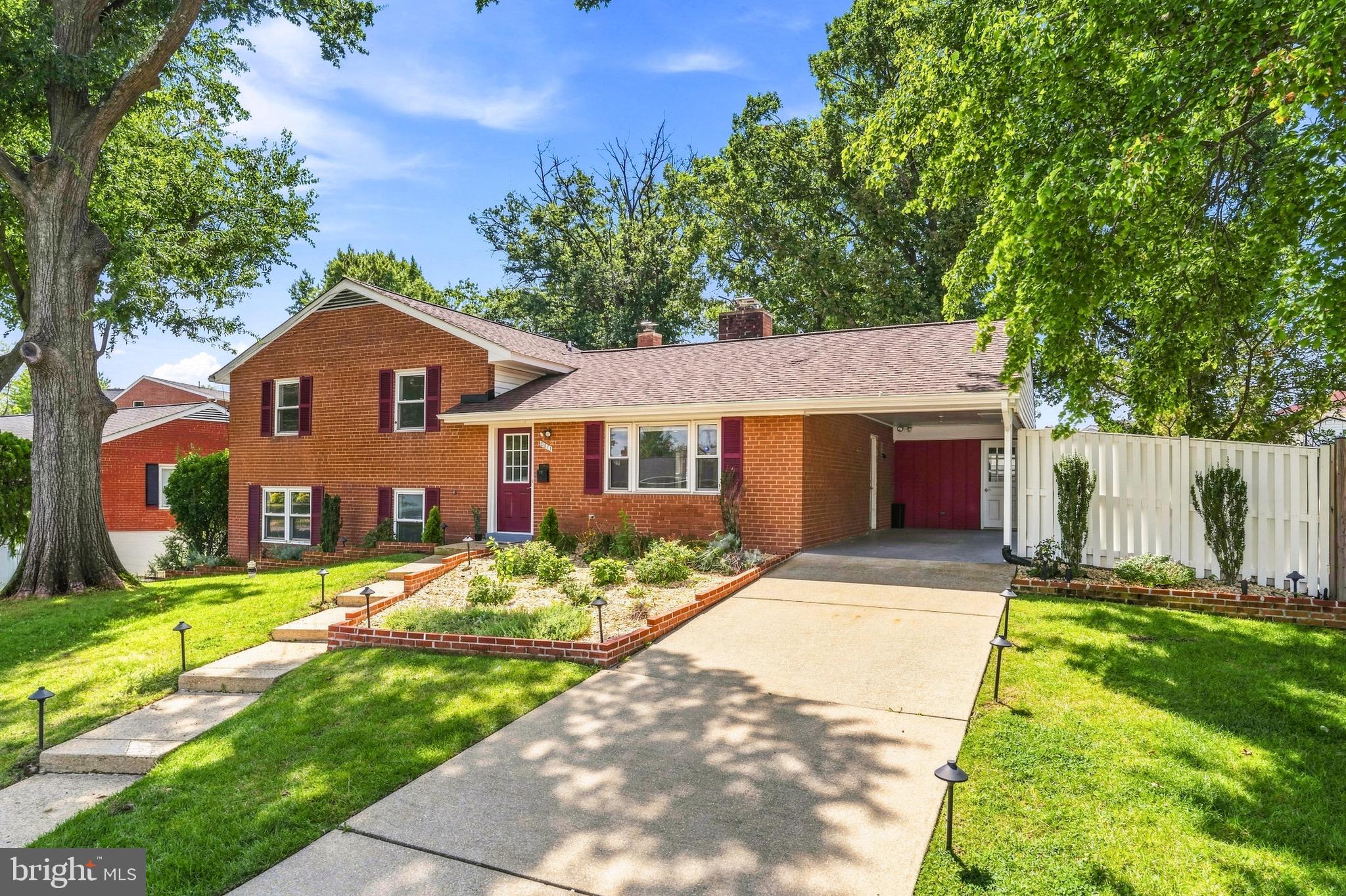 6011 HIBBLING AVENUE