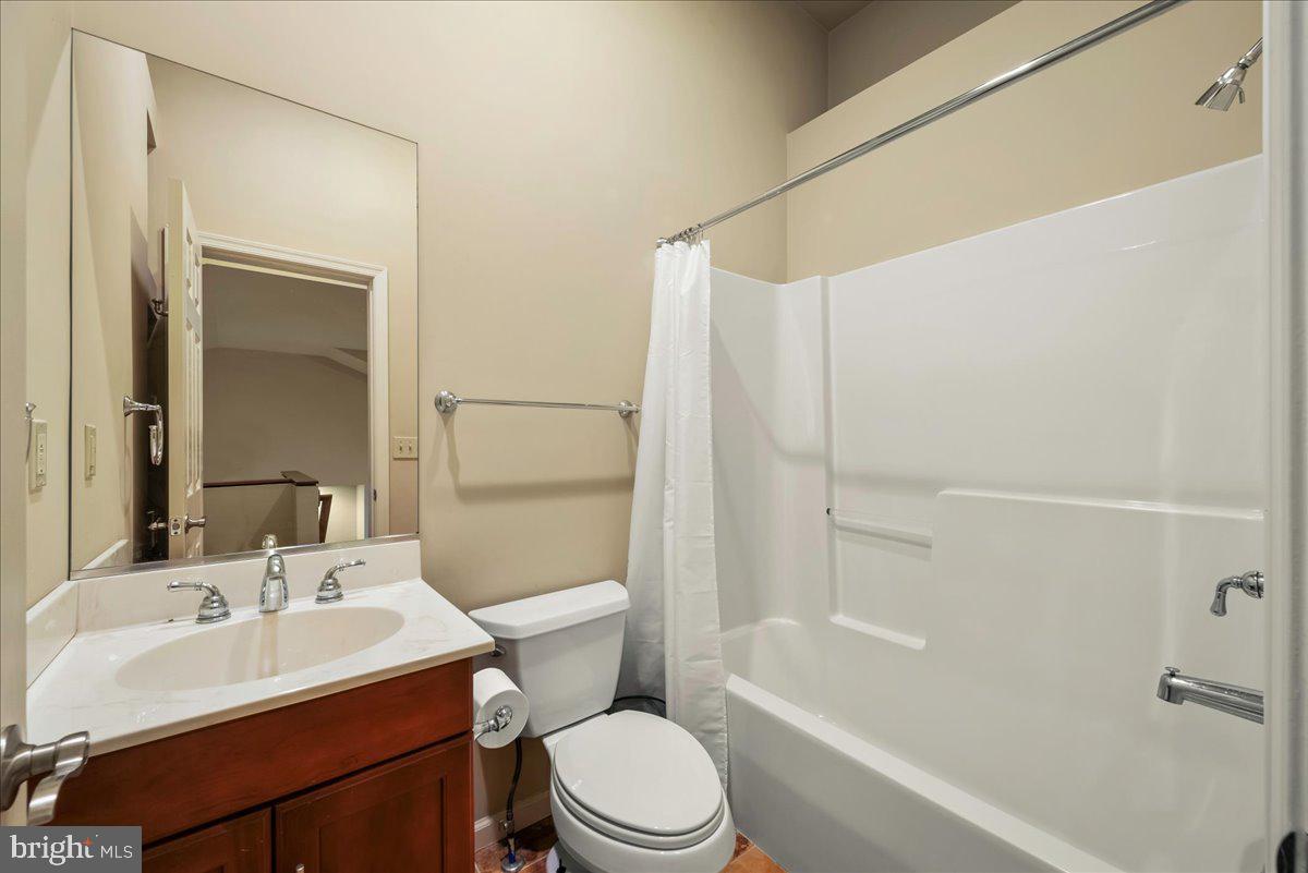 LAURELWOODS - Residential