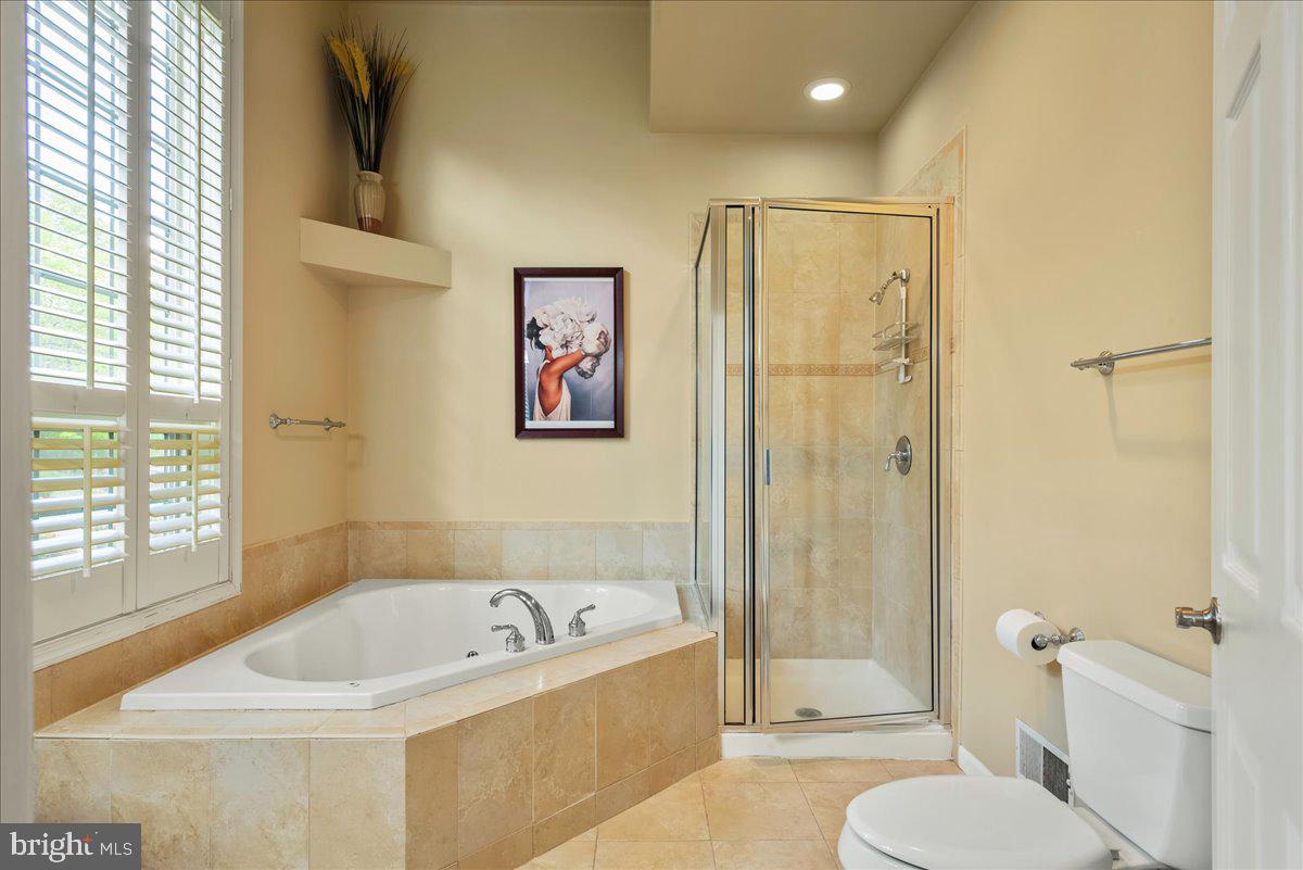 LAURELWOODS - Residential