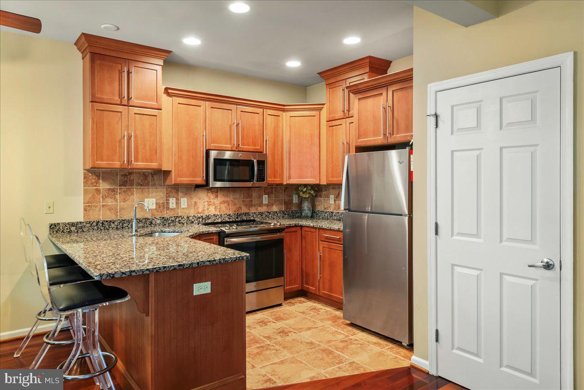 LAURELWOODS - Residential