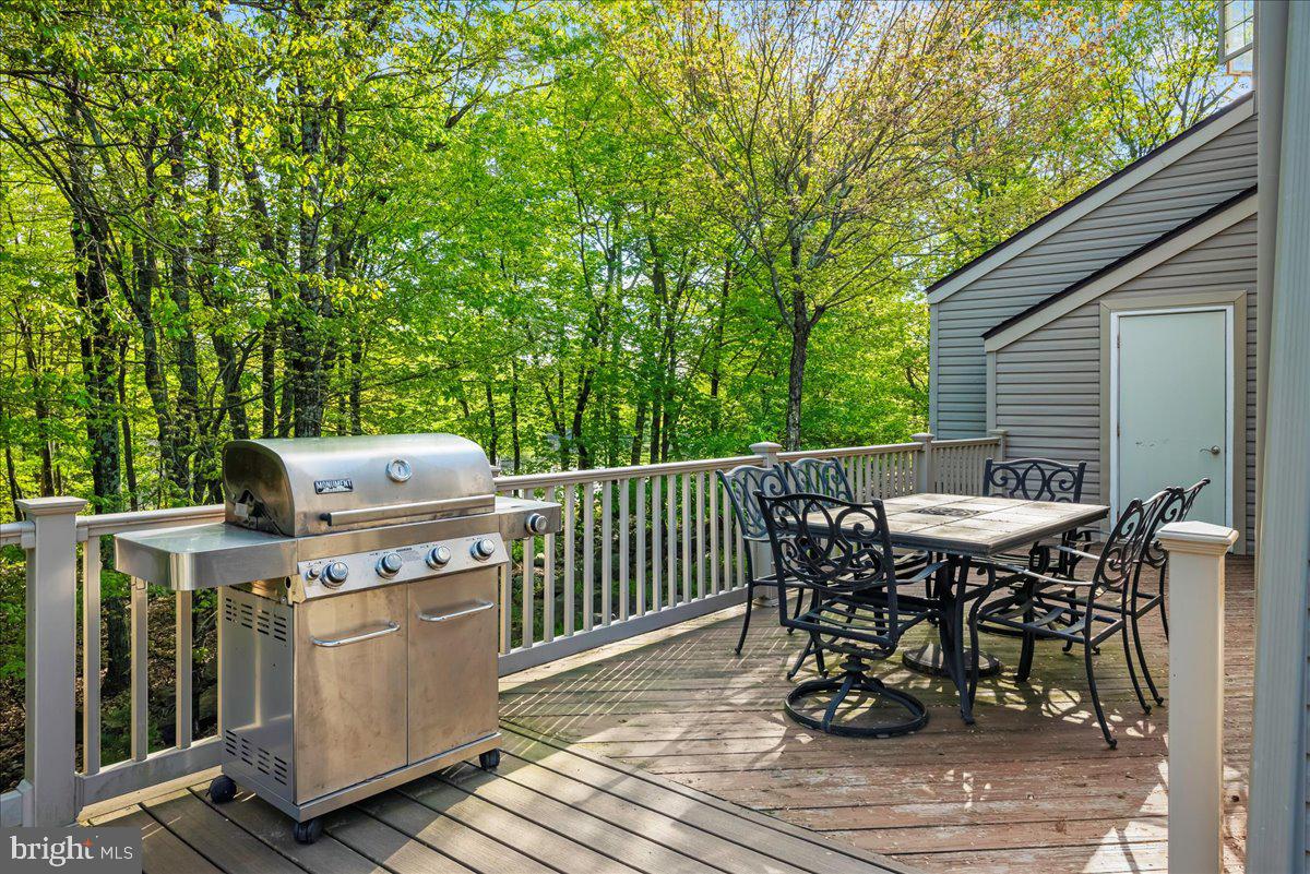 LAURELWOODS - Residential