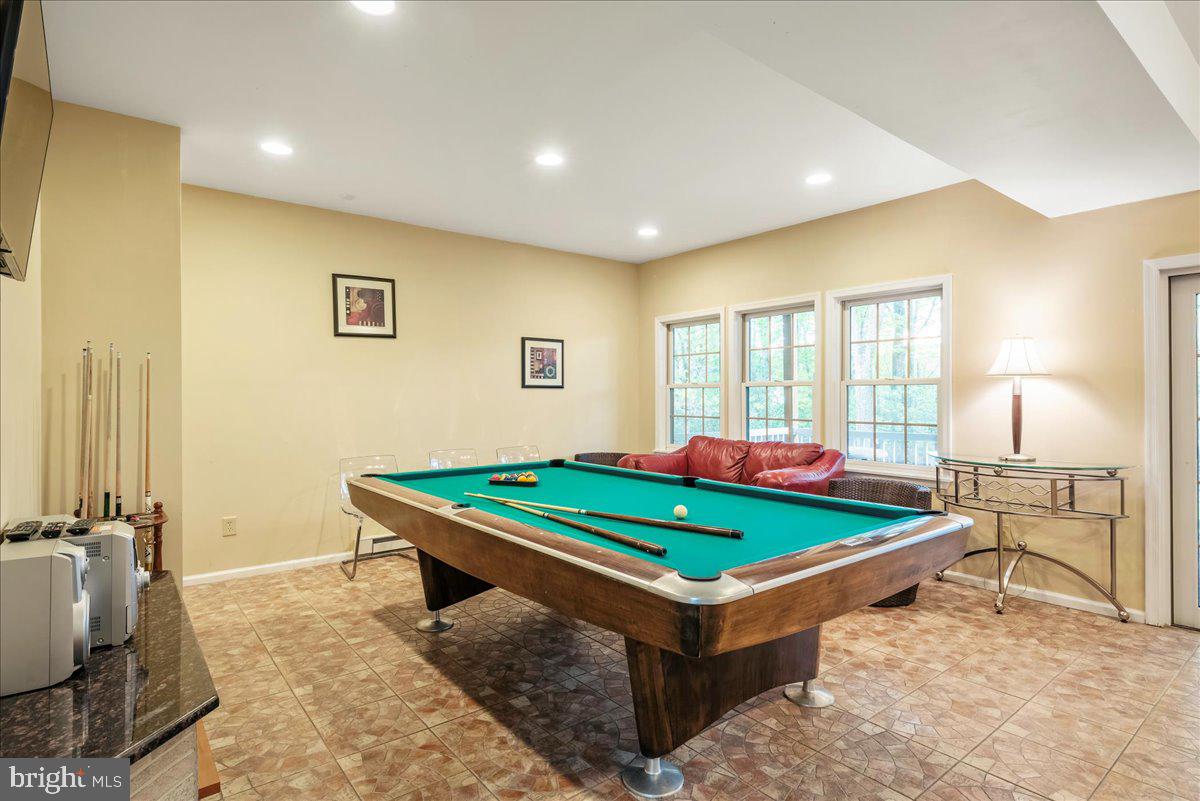 LAURELWOODS - Residential