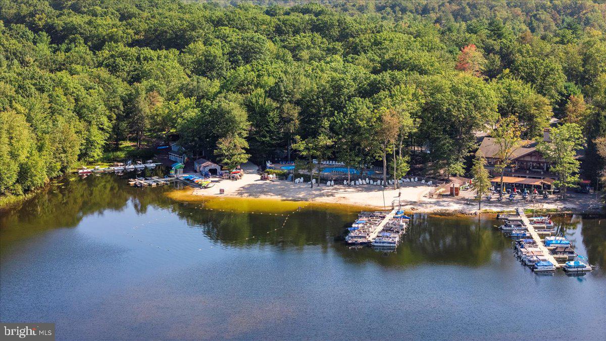 LAURELWOODS - Residential