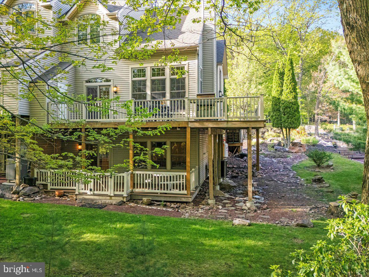 LAURELWOODS - Residential