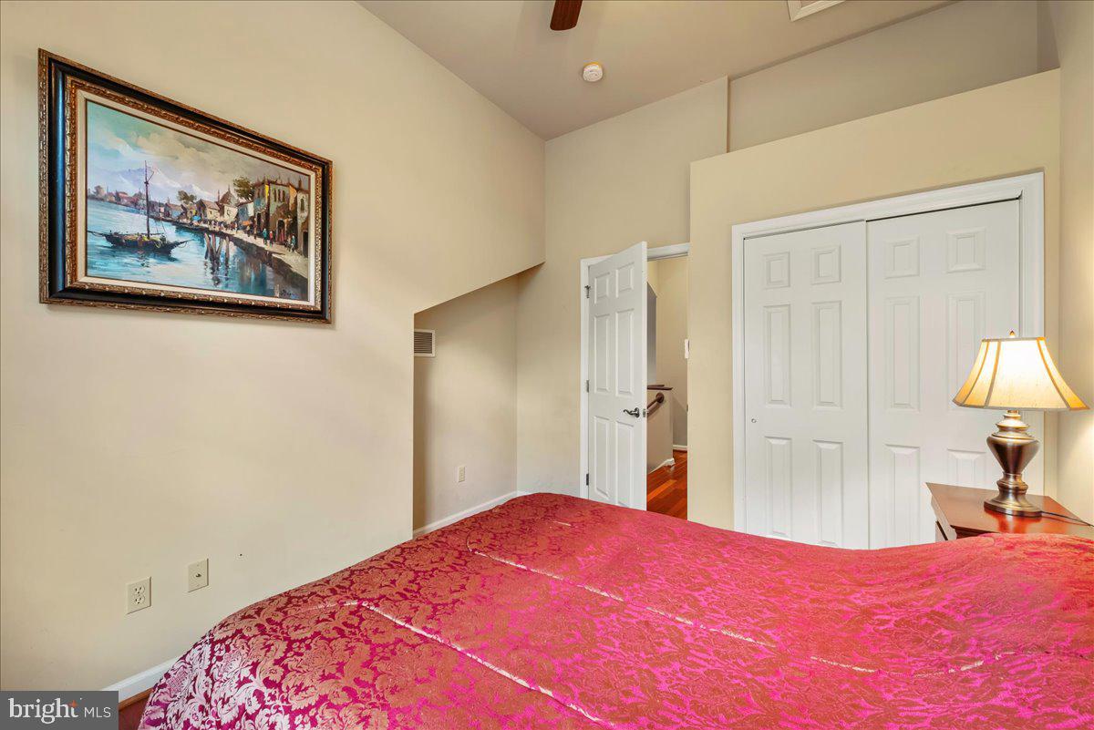 LAURELWOODS - Residential