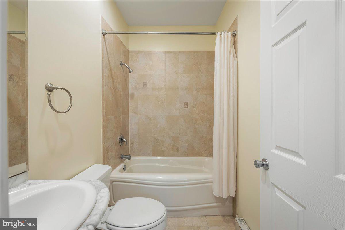 LAURELWOODS - Residential