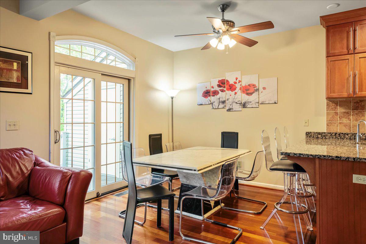 LAURELWOODS - Residential