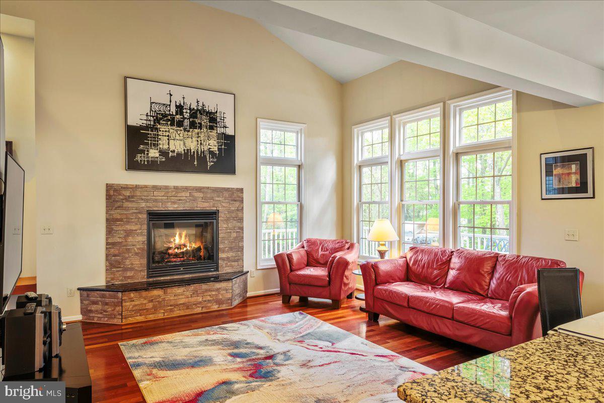 LAURELWOODS - Residential