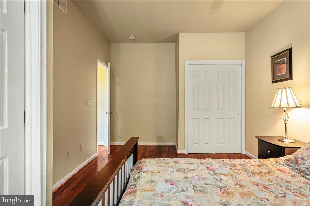 LAURELWOODS - Residential