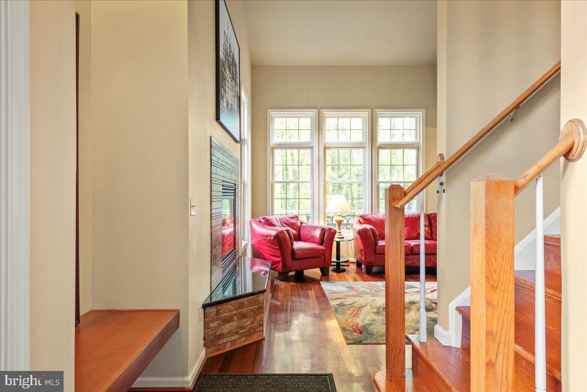 LAURELWOODS - Residential