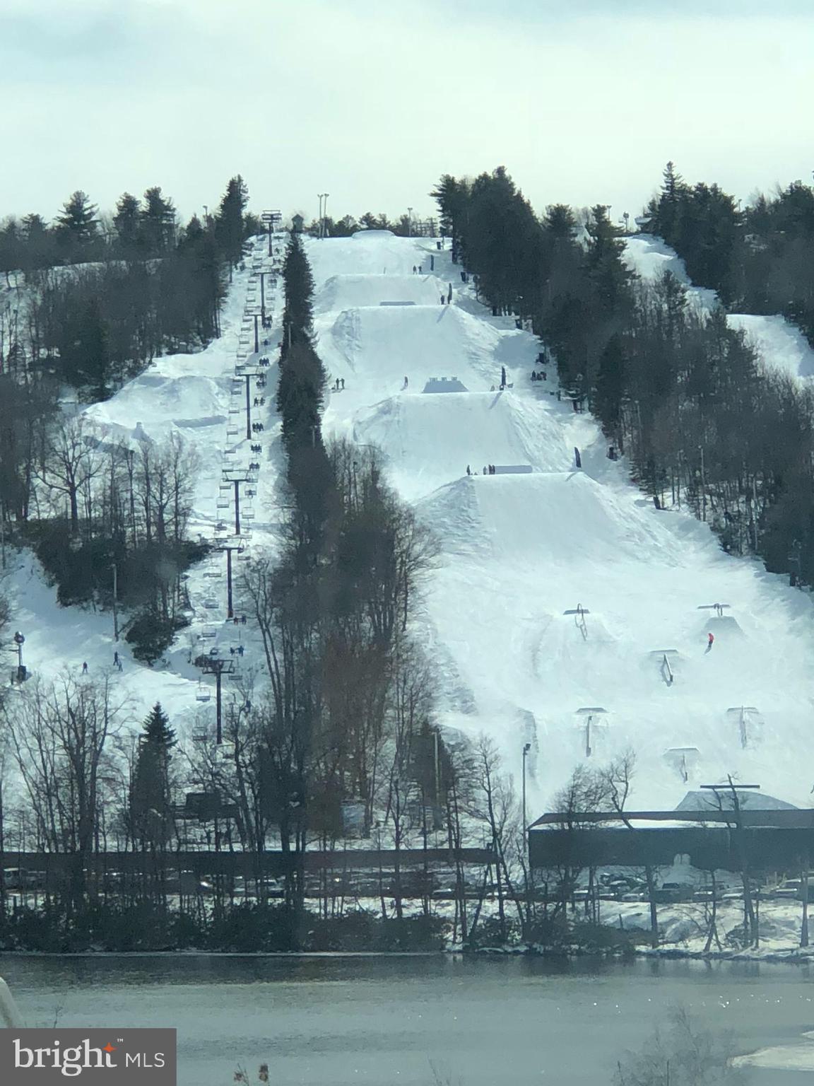 LAURELWOODS - Residential