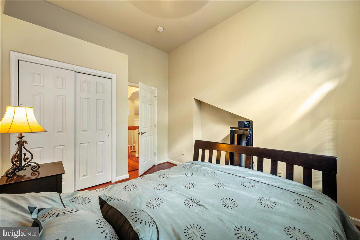 LAURELWOODS - Residential