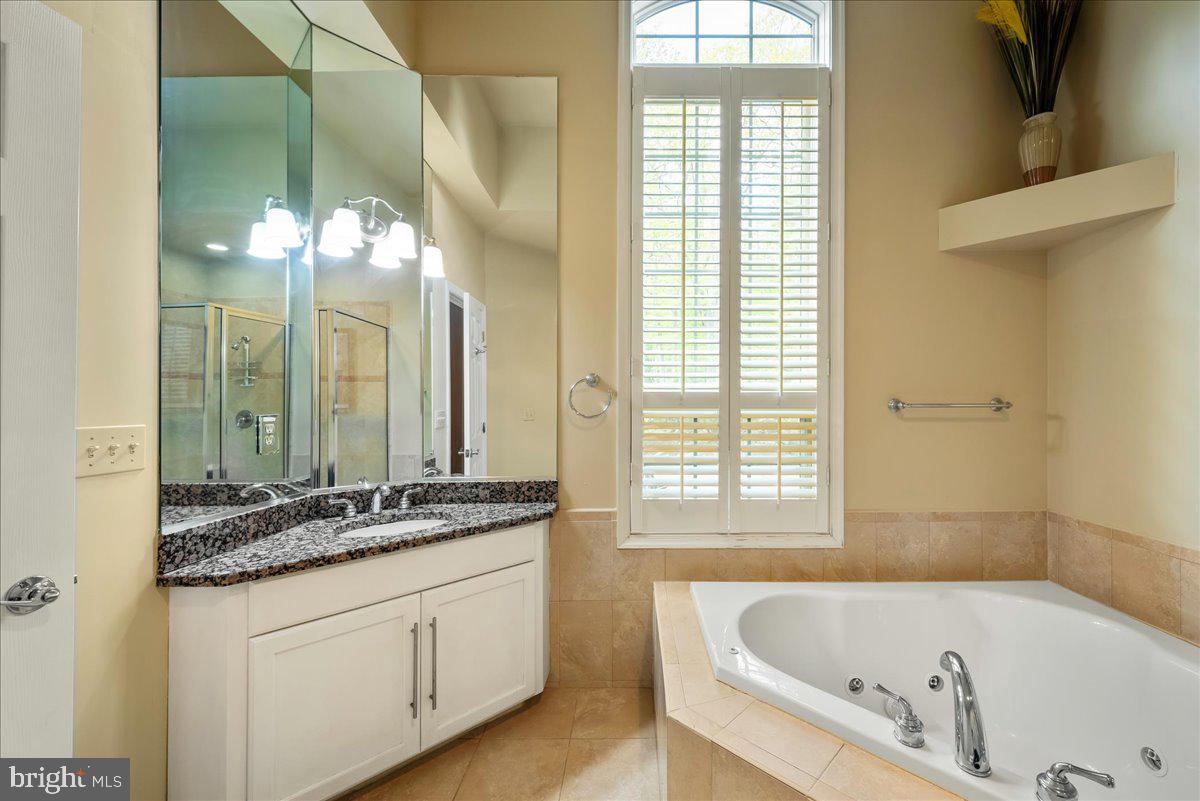 LAURELWOODS - Residential