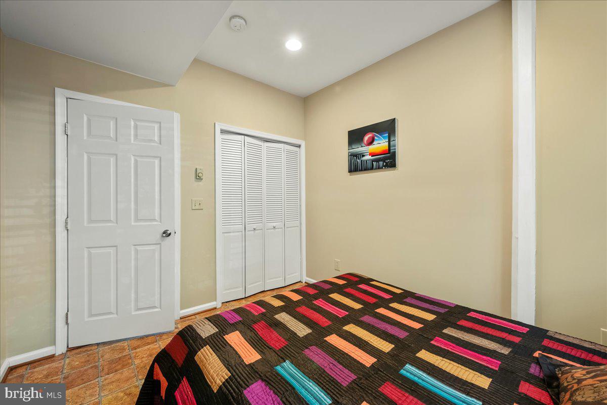 LAURELWOODS - Residential