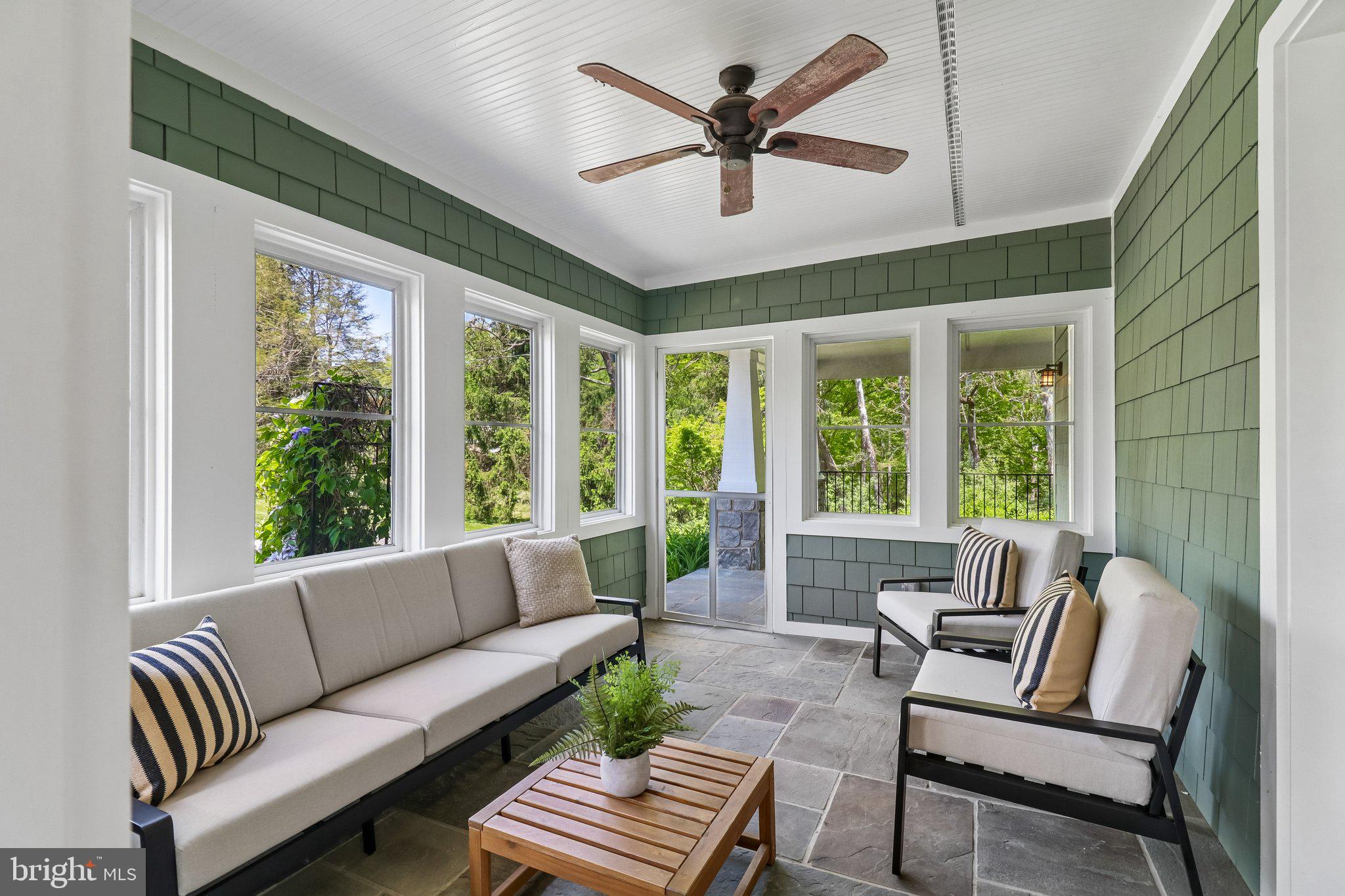 SOUTHERN KNOLL FARMS - Residential