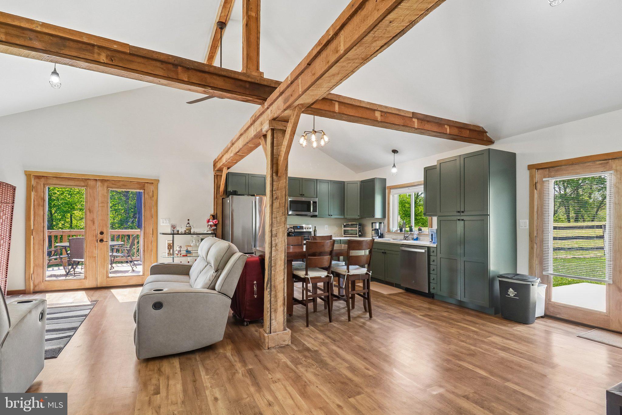 SOUTHERN KNOLL FARMS - Residential