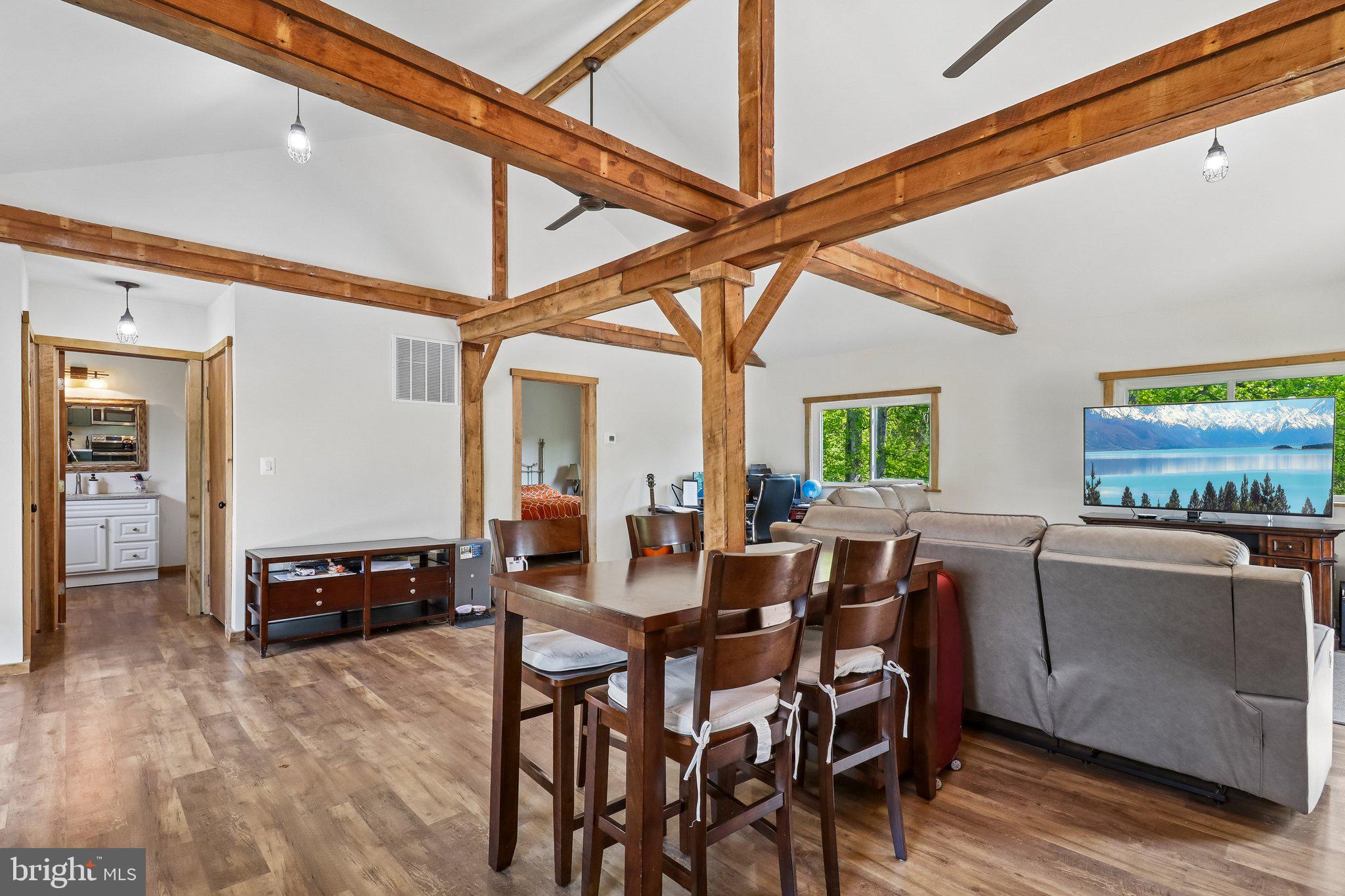 SOUTHERN KNOLL FARMS - Residential