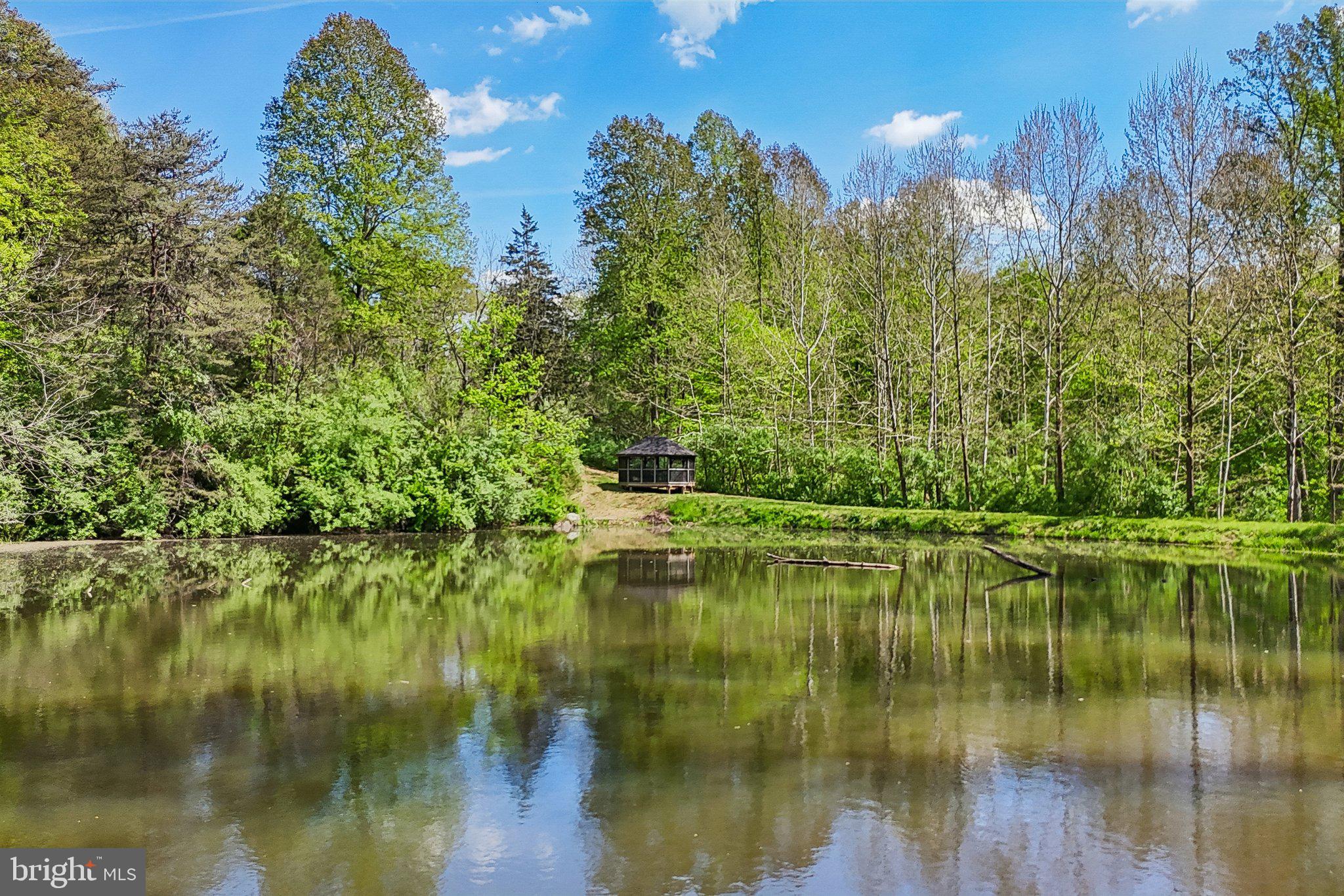 SOUTHERN KNOLL FARMS - Residential