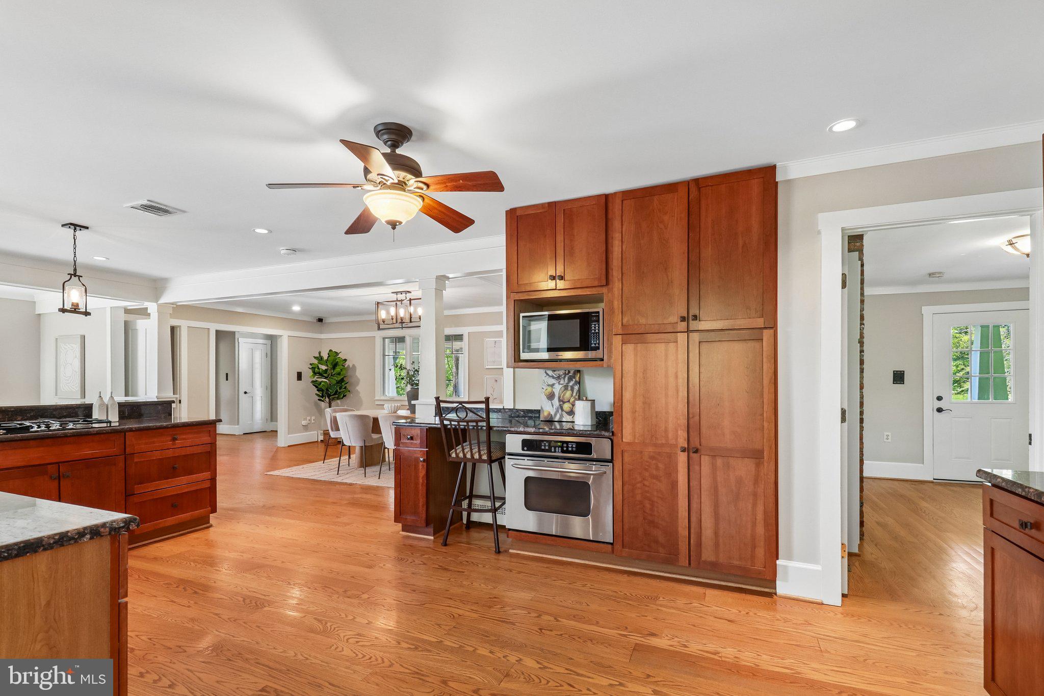 SOUTHERN KNOLL FARMS - Residential