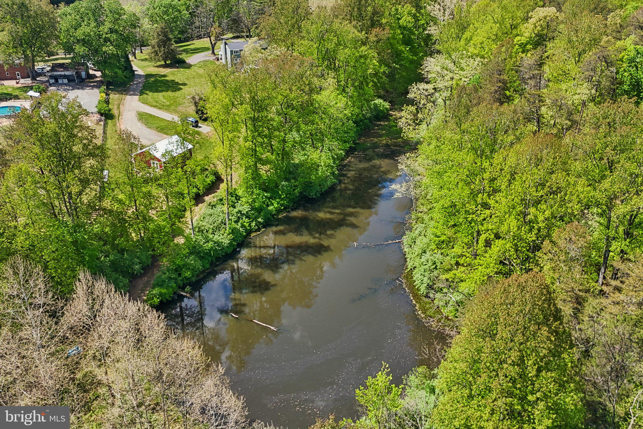 SOUTHERN KNOLL FARMS - Residential