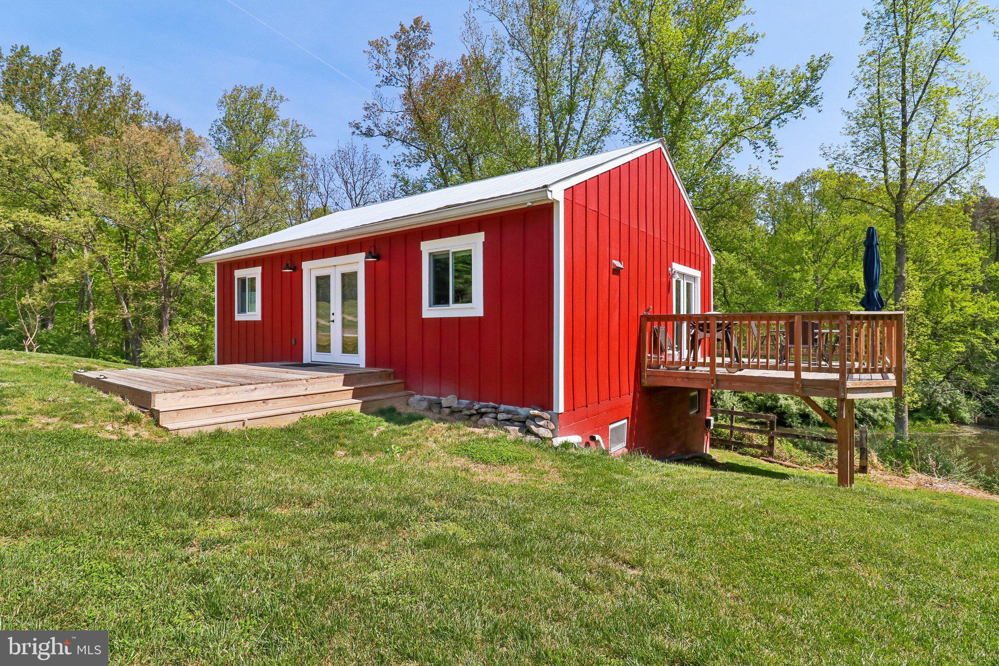 SOUTHERN KNOLL FARMS - Residential