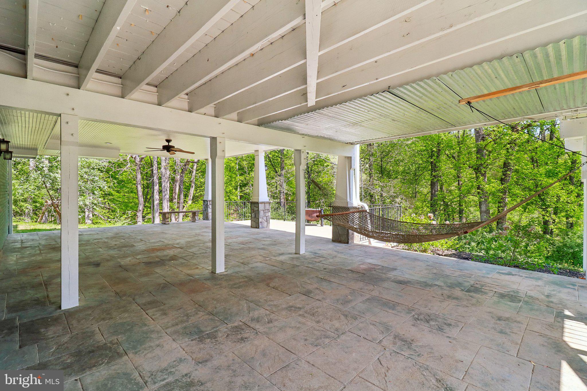 SOUTHERN KNOLL FARMS - Residential