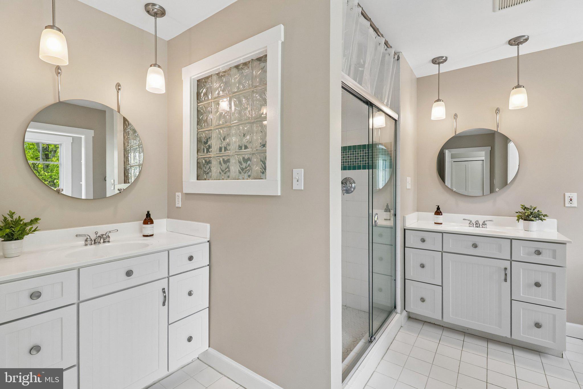SOUTHERN KNOLL FARMS - Residential