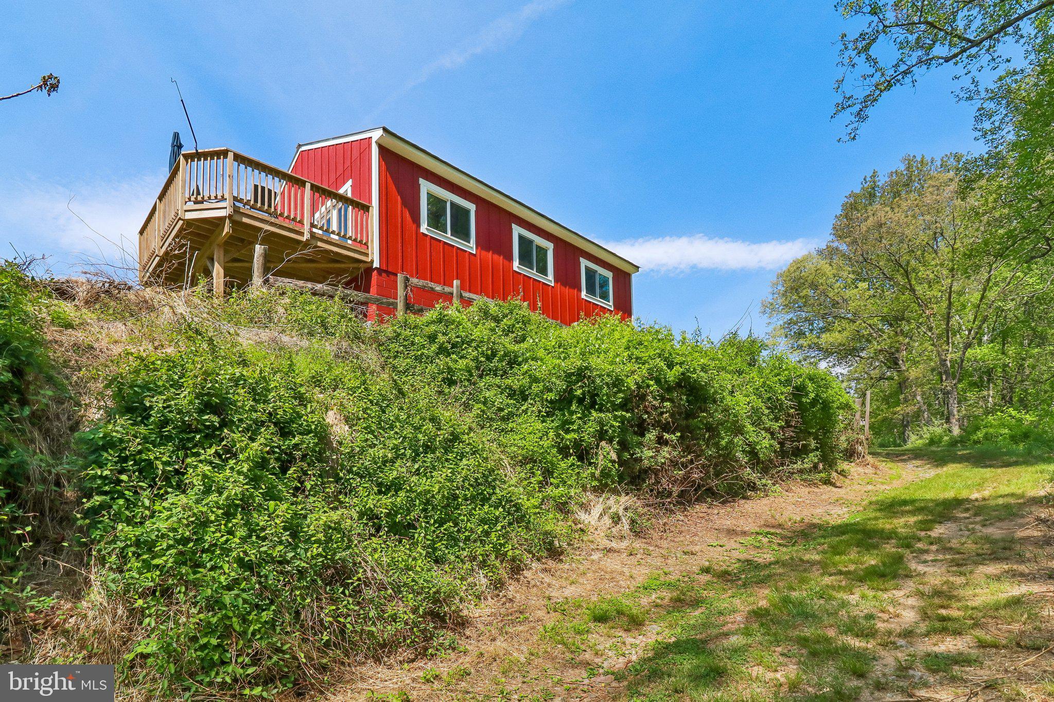SOUTHERN KNOLL FARMS - Residential