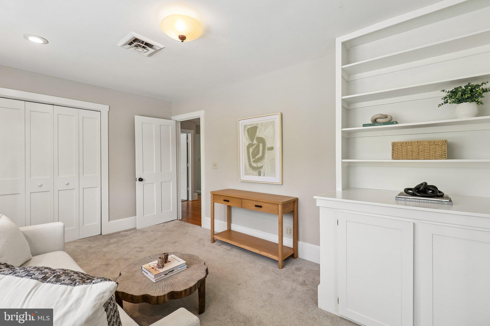SOUTHERN KNOLL FARMS - Residential