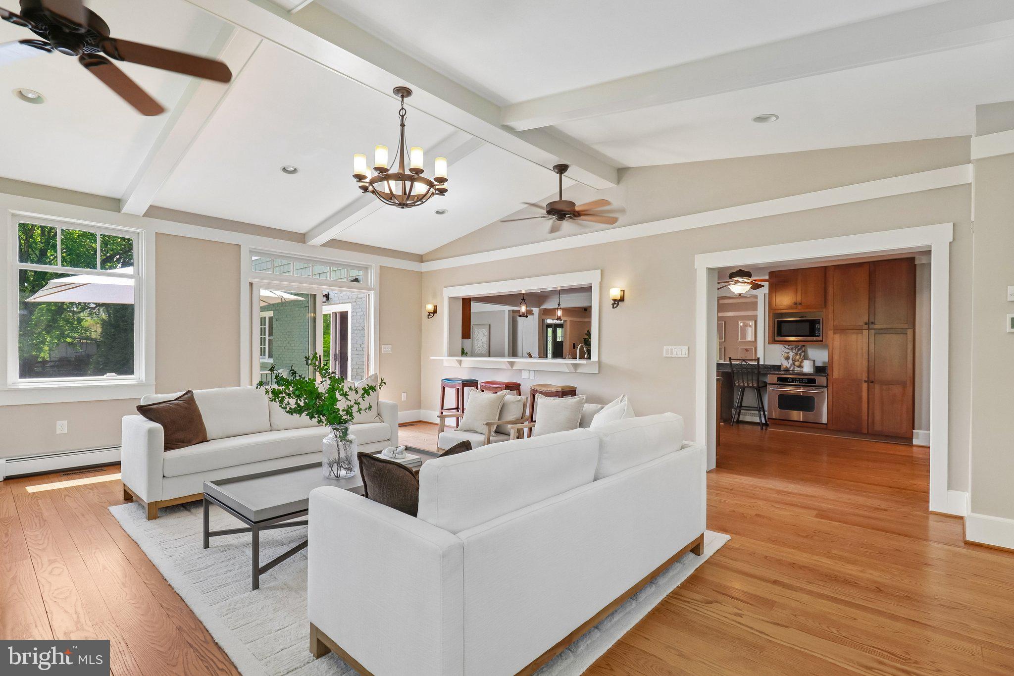 SOUTHERN KNOLL FARMS - Residential