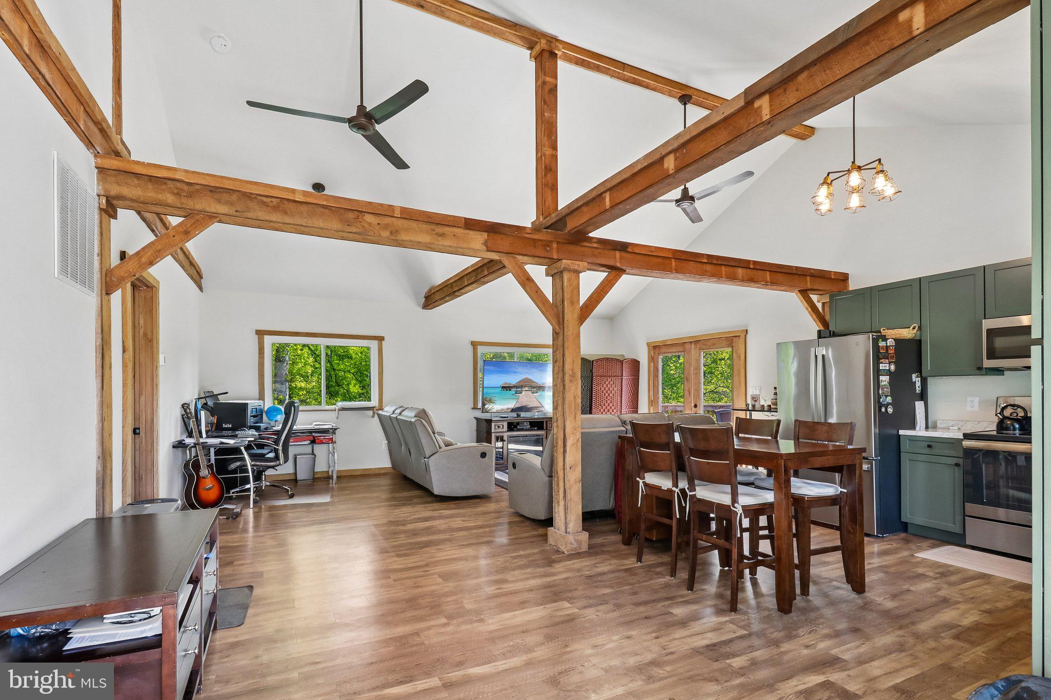 SOUTHERN KNOLL FARMS - Residential