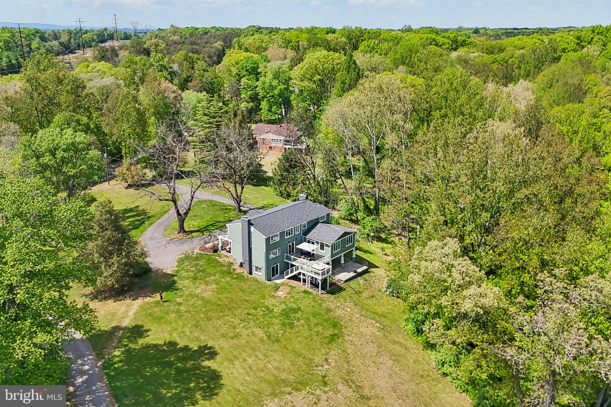 SOUTHERN KNOLL FARMS - Residential