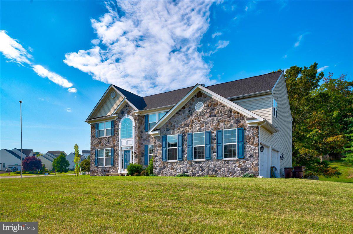 SADDLE RIDGE ESTATES - Residential